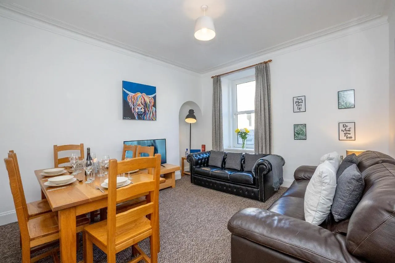 Free Parking - Dwellcome Home Ltd 3 Double Bedroom Apartment, Fast Wifi, Ideal For Long Term Contractor, Etc Stays, Regular Housekeeping Option - See Our Site For Assurance Aberdeen Birleşik Krallık